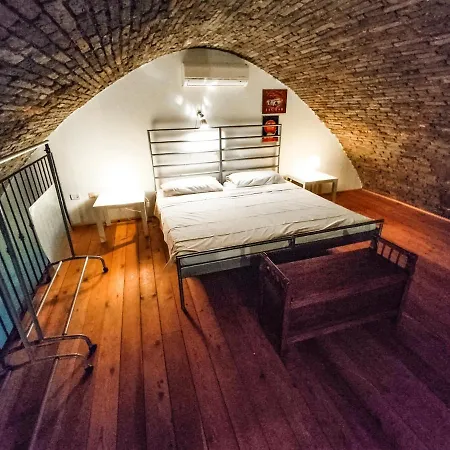 Casa Pontecchio *